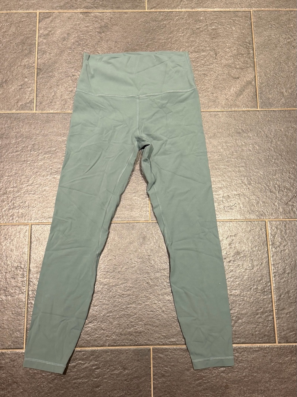 lululemon athletica eucalyptus Green 25”Leggings